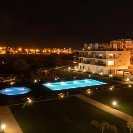 Apartamento La Vanoise Piscina E Jardim Albufeira
