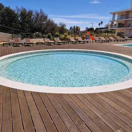 La Vanoise Piscina E Jardim Albufeira